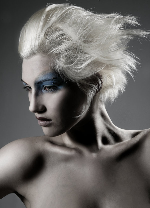 Female model photo shoot of Hana Zoe Schlesinger in http://p3t3r-kurt3n-groupi3.deviantart.com/art/bleu-canard-98937418
