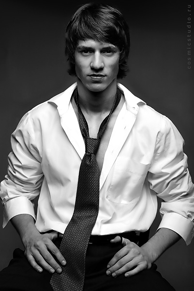 Male model photo shoot of Anton Kapishnikov in Russia