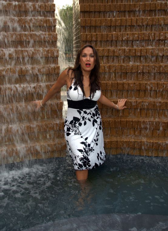 Female model photo shoot of Rachael Burt in Carillon Fountain