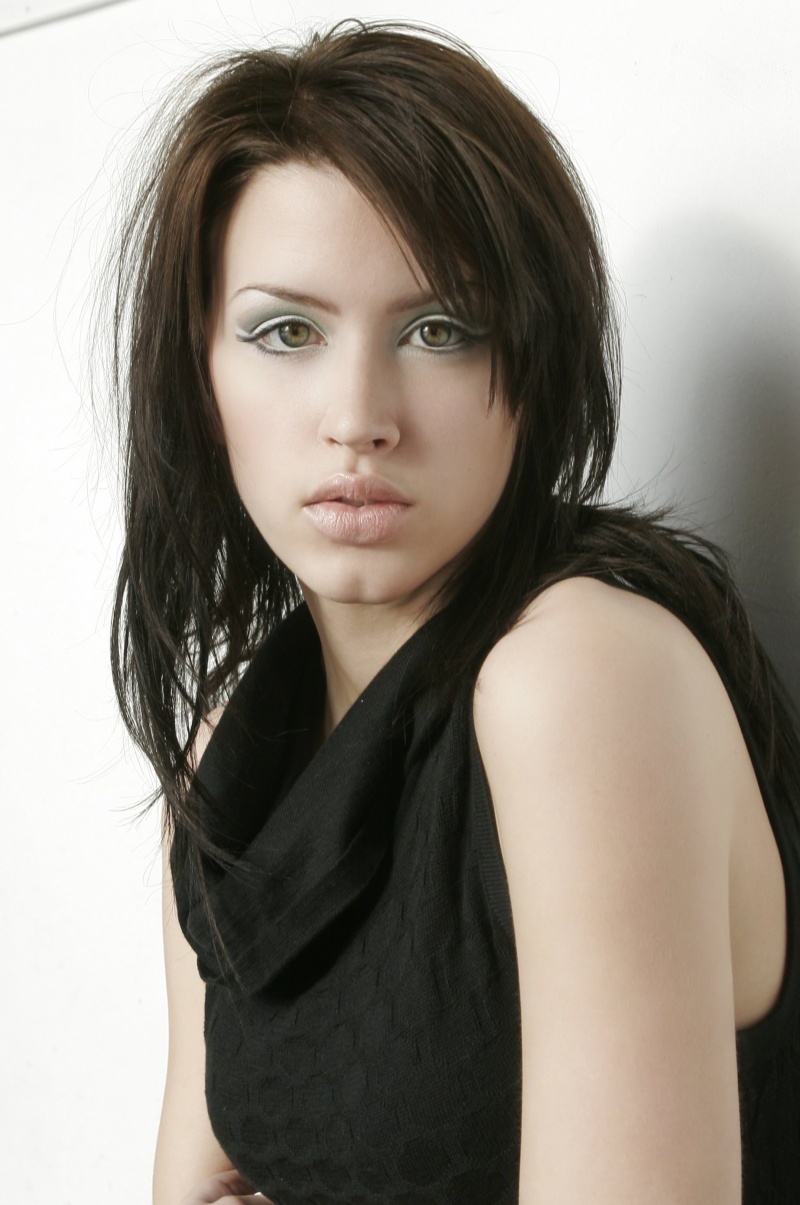 Female model photo shoot of Lauren Fine