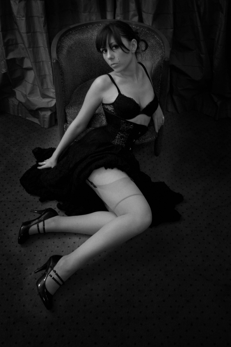 Female model photo shoot of Blackitten model in Paris