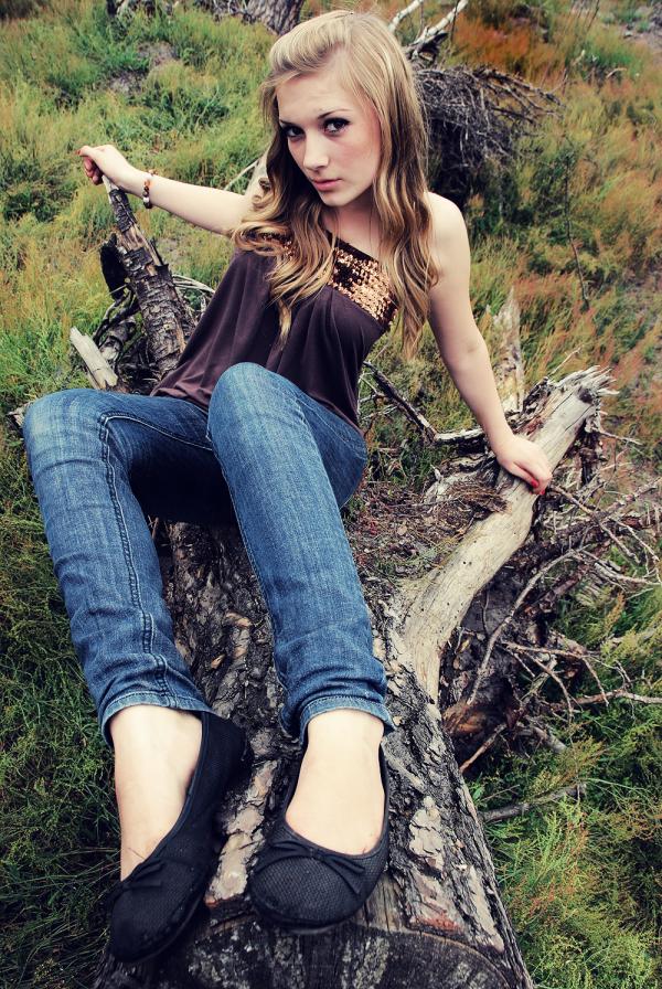 Female model photo shoot of lola-arielle lopez in Hiltrup