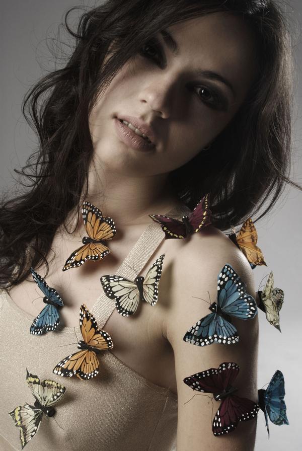 Female model photo shoot of Frida Caprioli in Scuola Romana di Fotografia