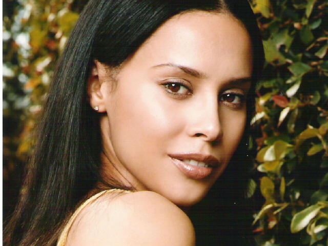 Female model photo shoot of Carmen Gloria Perez