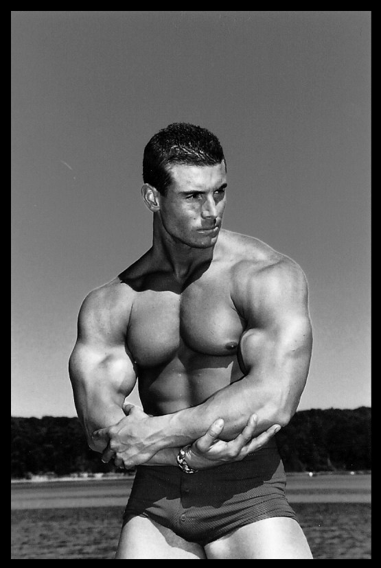 Male model photo shoot of Mikhail Viehmeyer in CN USA 2007