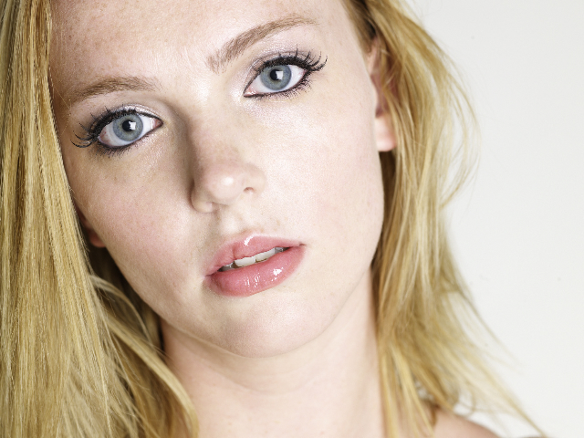Female model photo shoot of Aisling Catherine