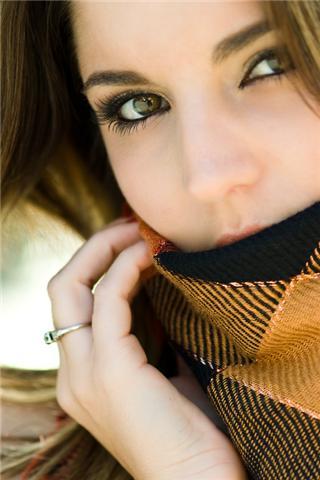 Female model photo shoot of Leslie Allyson by eRwin