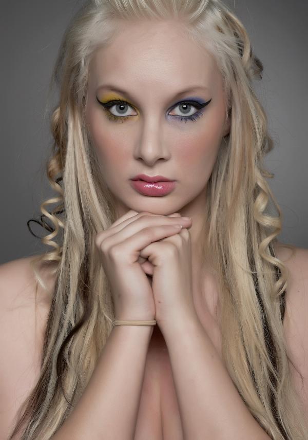 Female model photo shoot of Nadine Lomny