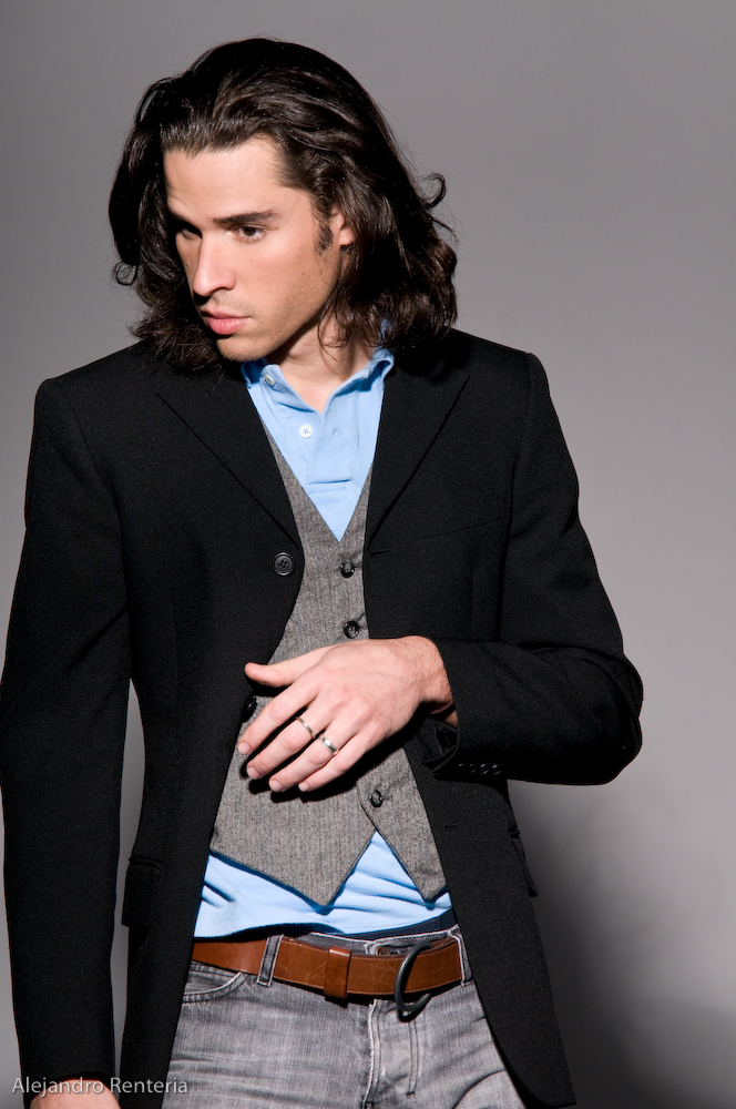 Male model photo shoot of Alex Renteria
