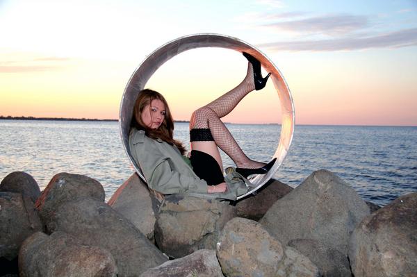 Female model photo shoot of Nicole L G in Lakeside Park