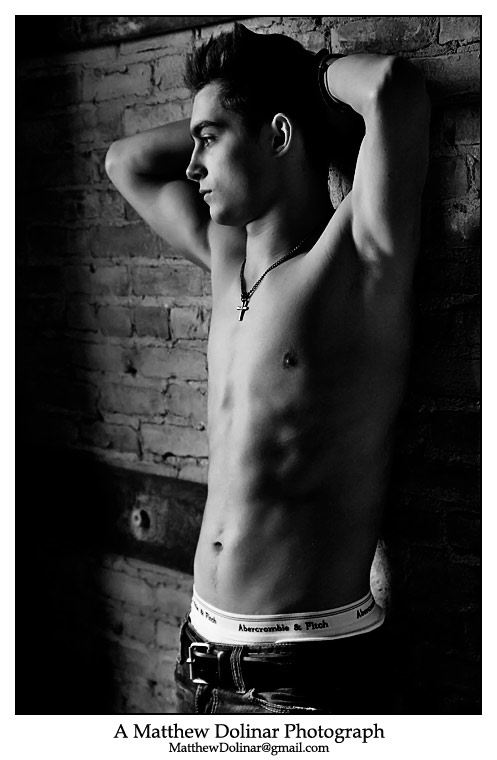 Male model photo shoot of Lucas Levi