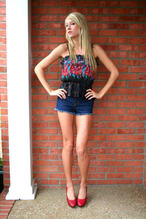 Female model photo shoot of Alicia Dawn in Nashville, TN, wardrobe styled by Carmen Jaudon