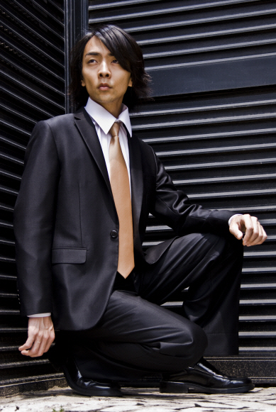 Male model photo shoot of Mike Be by jonjon01 in Seoul, Korea