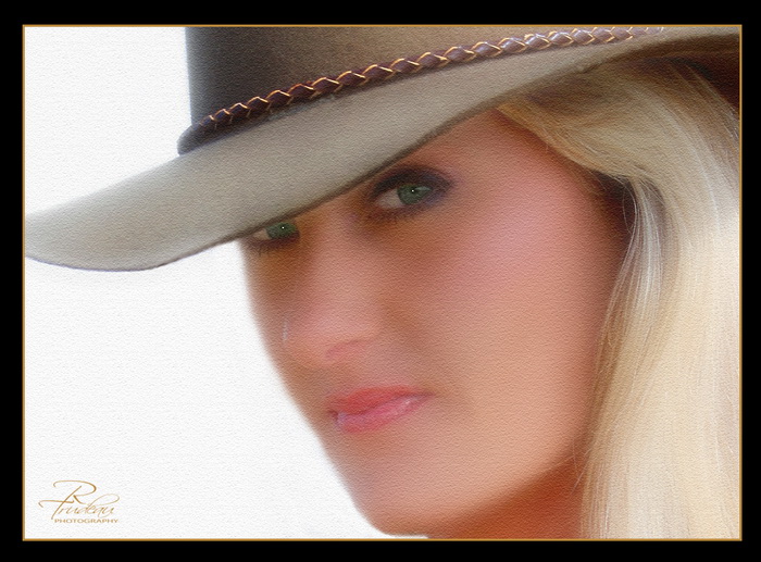 Female model photo shoot of Naomi Nichols by R Trudeau Photography