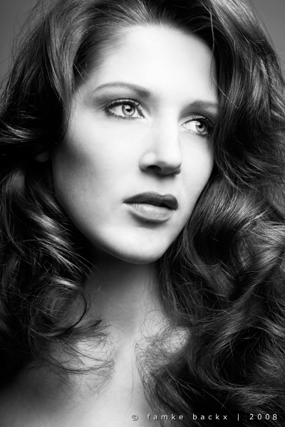 Female model photo shoot of Melanieee , makeup by Miranda Ravelli