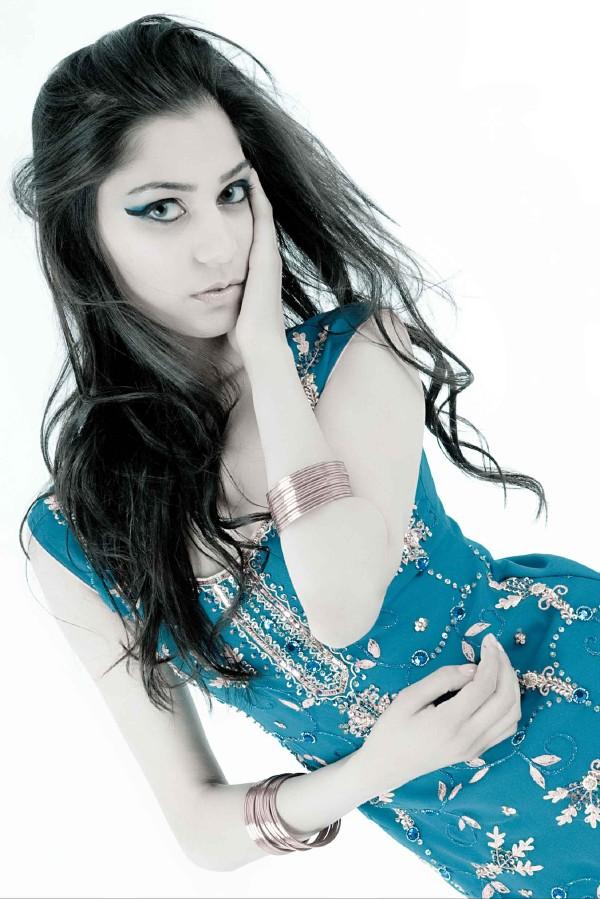 Female model photo shoot of Raj_