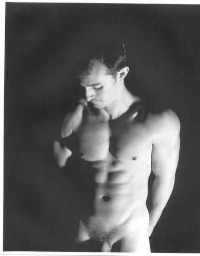 Male model photo shoot of muscleken