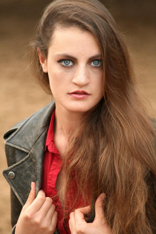 Female model photo shoot of Alexandra Mufson