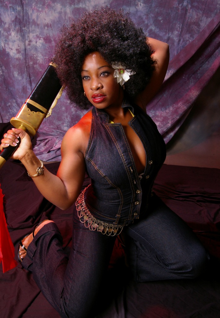 Female model photo shoot of chi chi stylxz by Stan Simmons