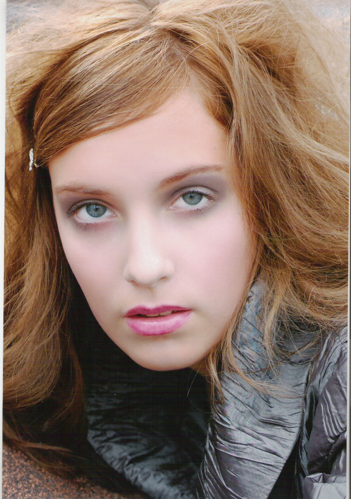 Female model photo shoot of Leshay Babcock in Modeling agencie