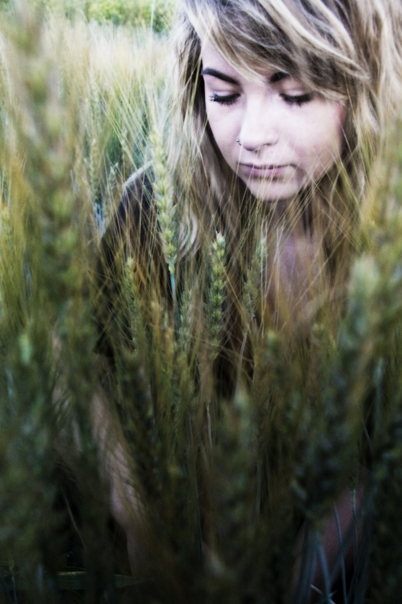 Female model photo shoot of Britta Kokemor