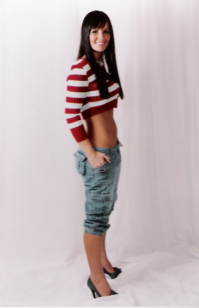 Female model photo shoot of Ria Scott