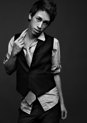 Male model photo shoot of Alejandro Garza by Murray!