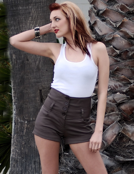 Female model photo shoot of Miss Sloan