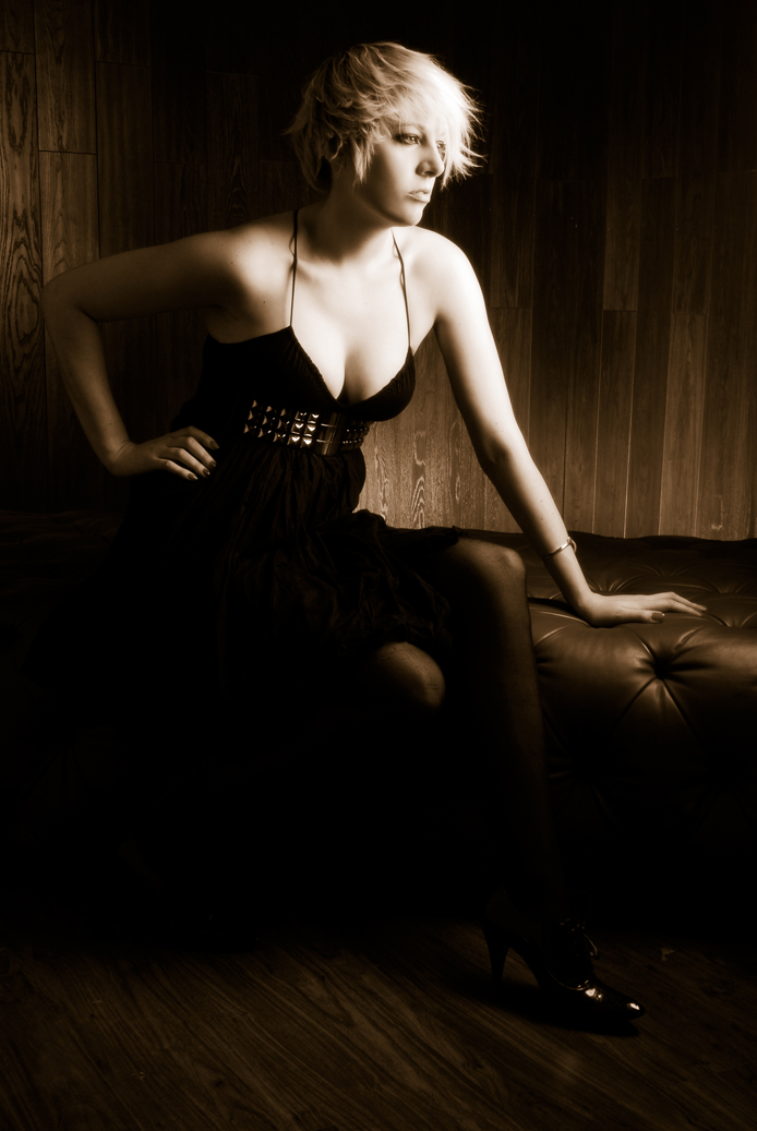 Female model photo shoot of Anna Spanna