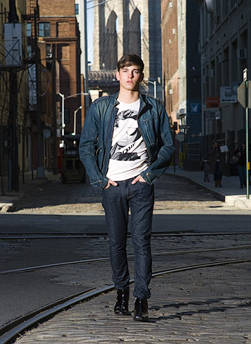 Male model photo shoot of Jess Newman in New York City