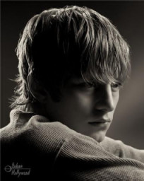 Male model photo shoot of Justin Zweber