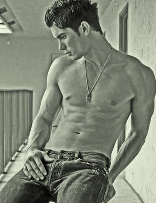 Male model photo shoot of Jorge Manuel Garcia in North Miami, Florida