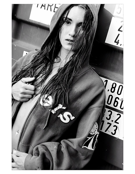 Female model photo shoot of Sarah Suss