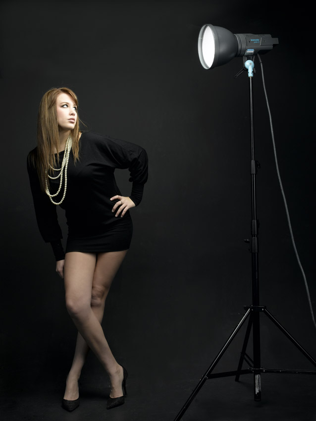 Female model photo shoot of Qshe