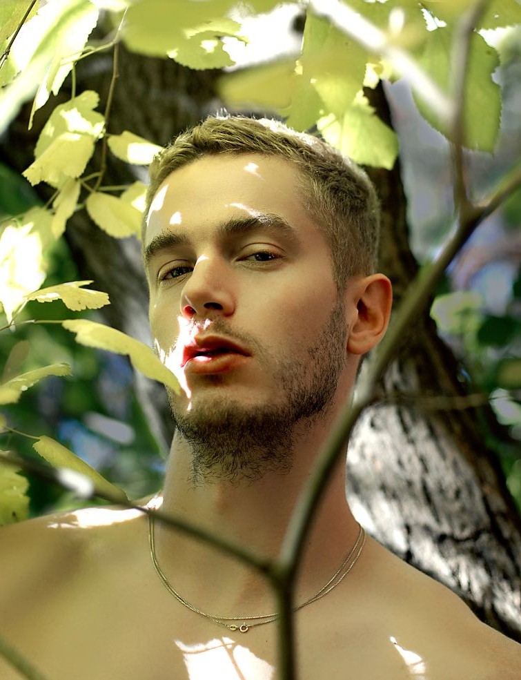 Male model photo shoot of Daniel_Ramos