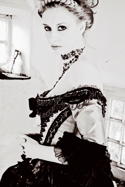 Female model photo shoot of Gillian Robinson