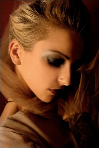 Female model photo shoot of Caitlin Cooper