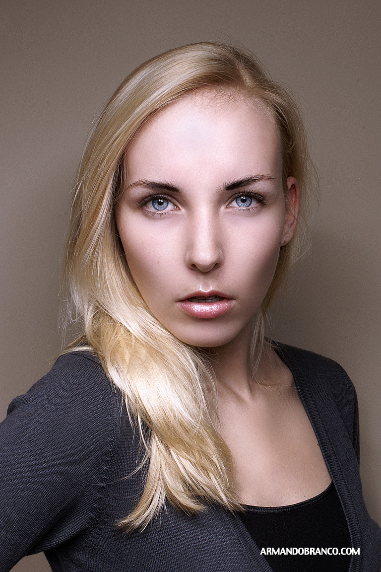 Female model photo shoot of Veeare in Utrecht
