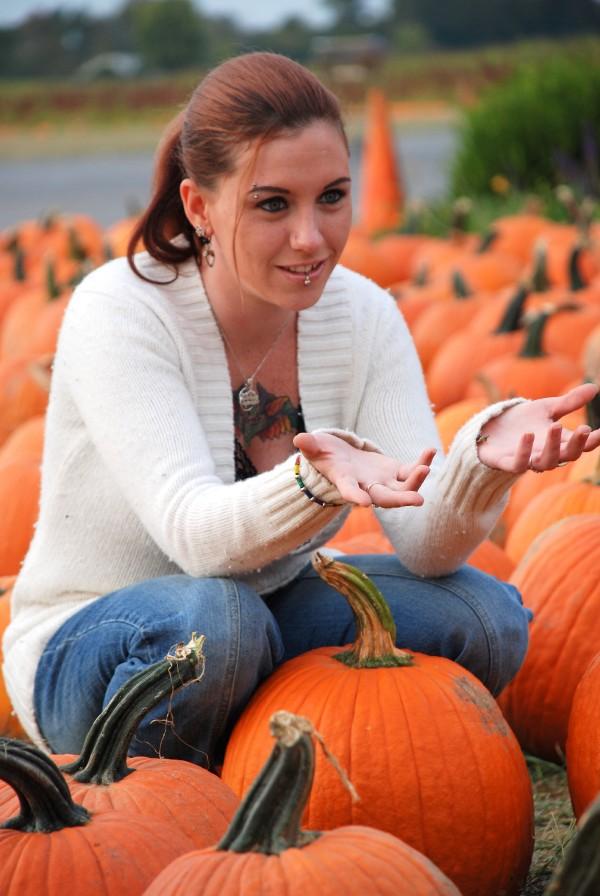 Female model photo shoot of FayeKennett in Pumpkin patch