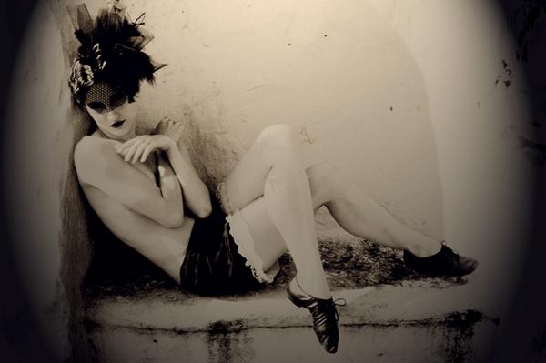 Female model photo shoot of GLAZA by Marina Toybina