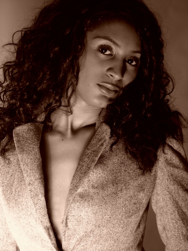 Female model photo shoot of Alessandra Rochelle 888