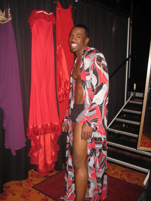 Male model photo shoot of Richard Gallion in on tour with ebony n jet