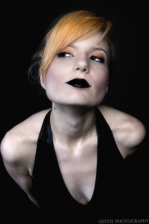 Female model photo shoot of Alxandra by Lizstelphoto in St. Paul, MN, makeup by xXxRachel_NicolexXx