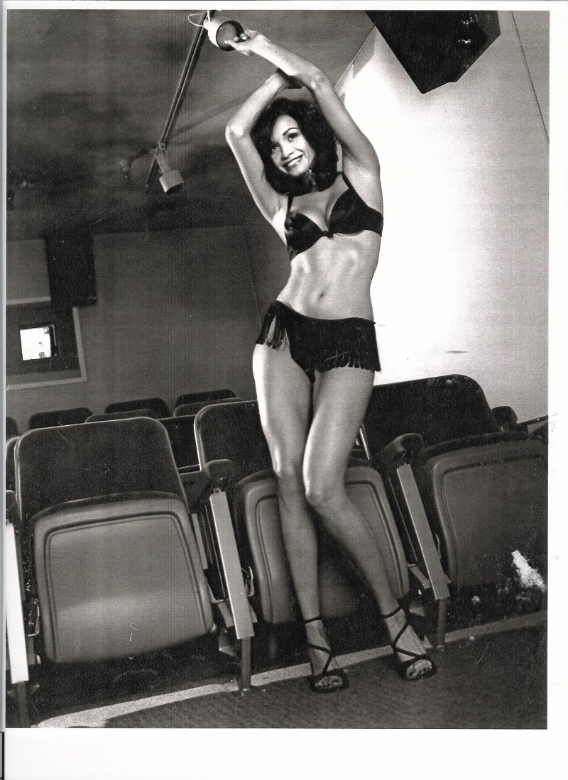 Female model photo shoot of Sonia Enriquez