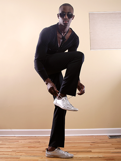 Male model photo shoot of Tee Bougy in Chicago