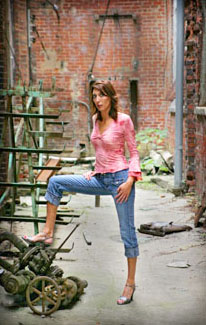 Female model photo shoot of Kathy Jo Brady