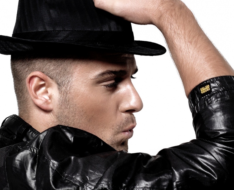 Male model photo shoot of GEZA MINIK
