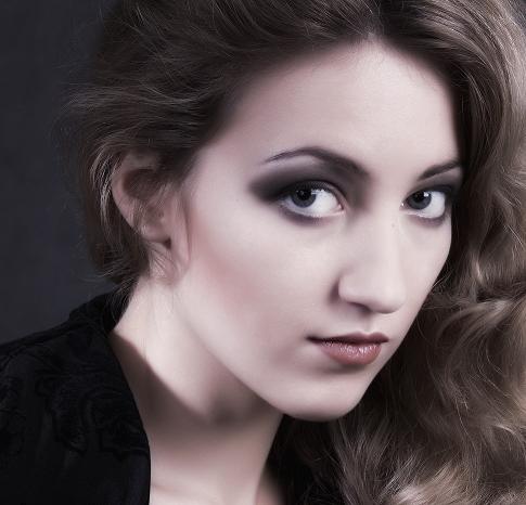 Female model photo shoot of AngelinaMironova