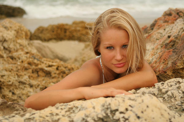 Female model photo shoot of Cortniegh in FL