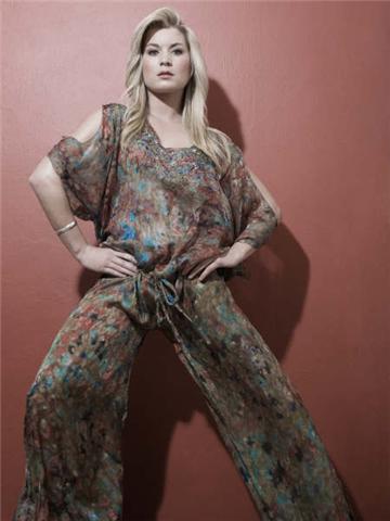 Female model photo shoot of Katie-Ann Jones